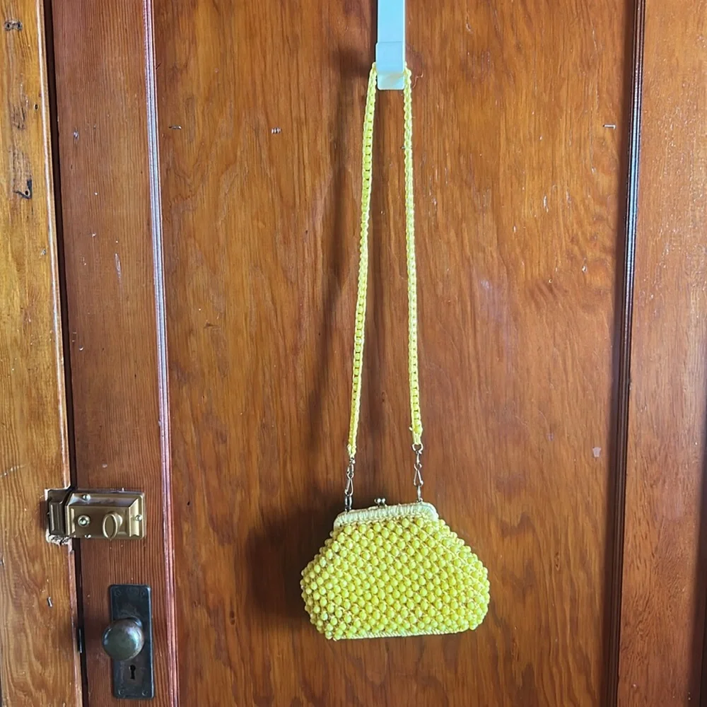 Small yellow beaded purse - Picture 5 of 5